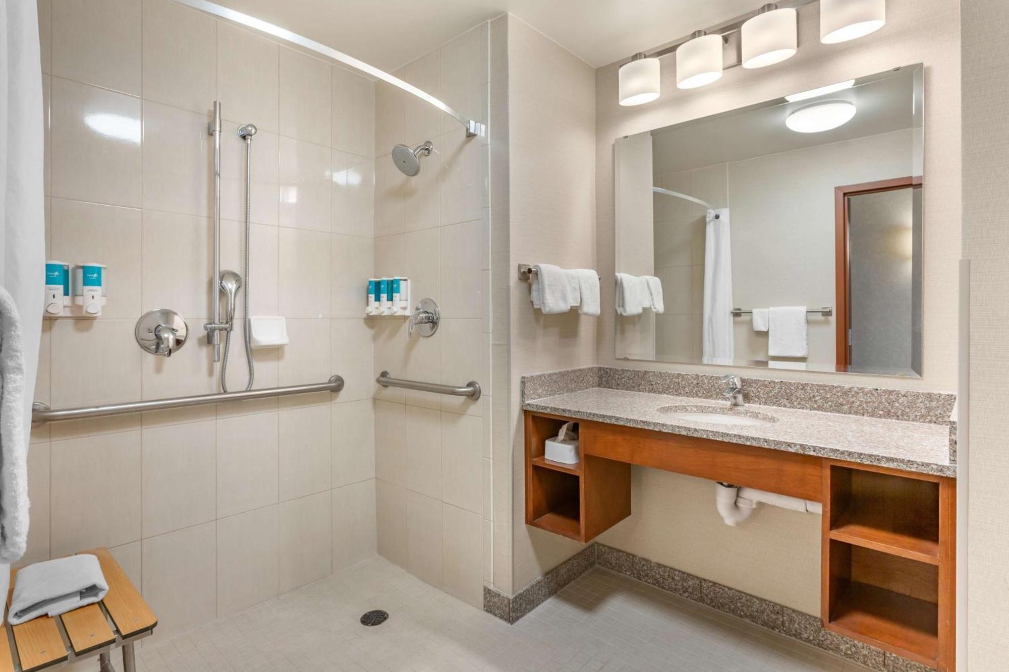 Drury Plaza Hotel Phoenix Темпе Экстерьер фото