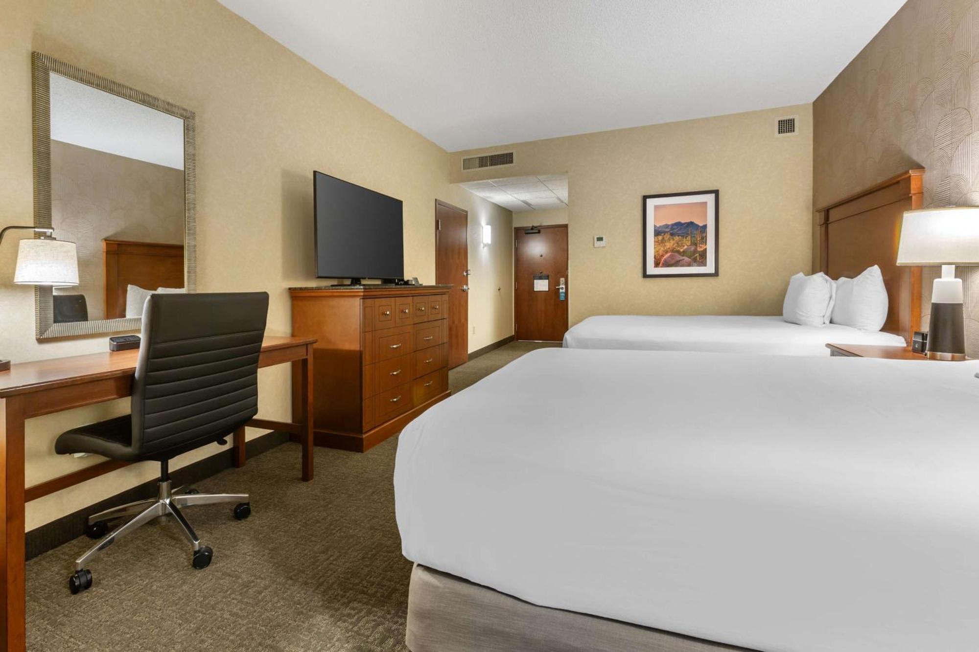 Drury Plaza Hotel Phoenix Темпе Экстерьер фото